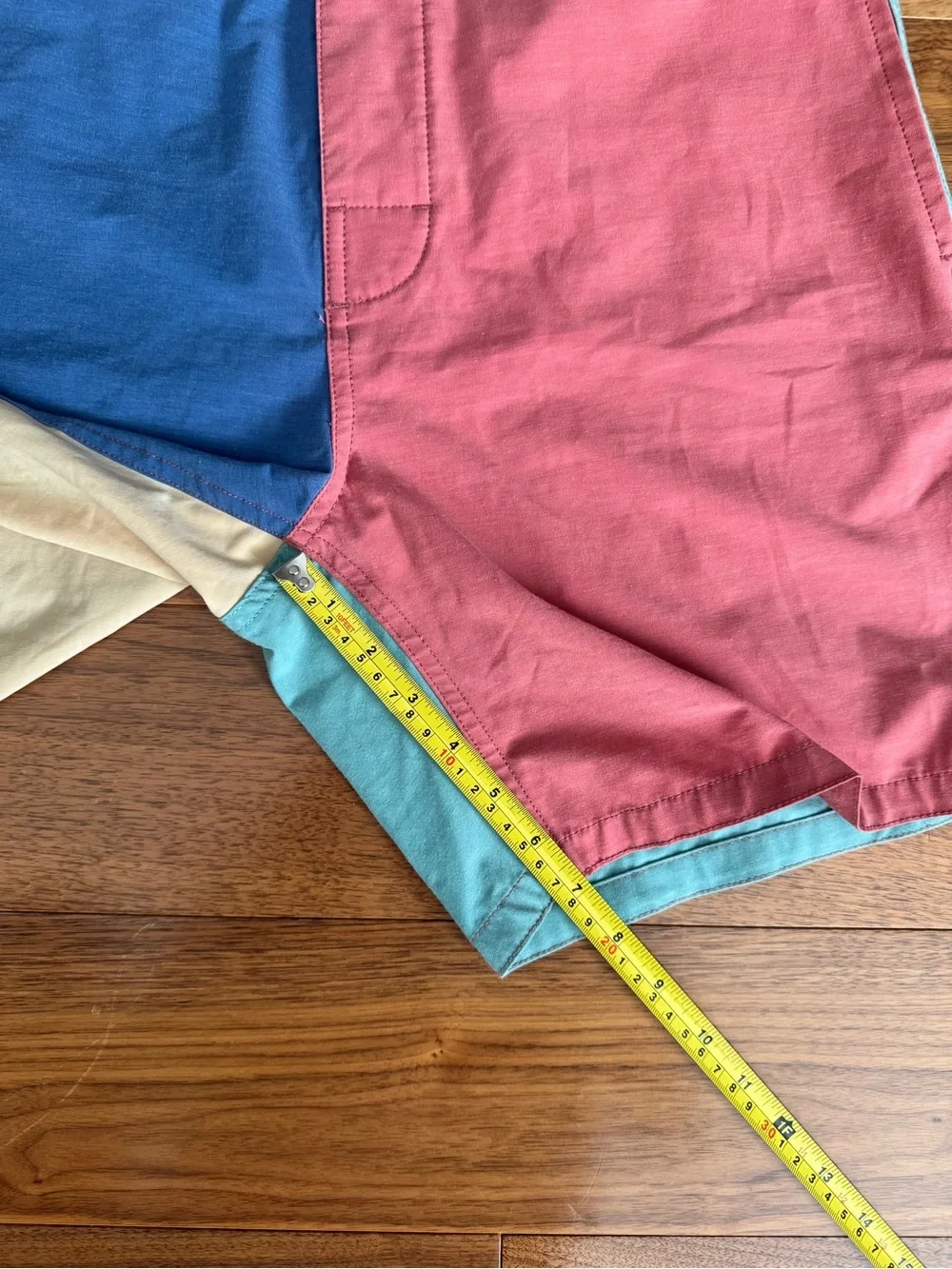 Faherty Fun Board short in Sumer Mix - 31